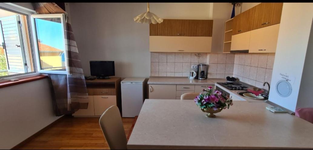 Apartmani Gizela Donji Seget Δωμάτιο φωτογραφία